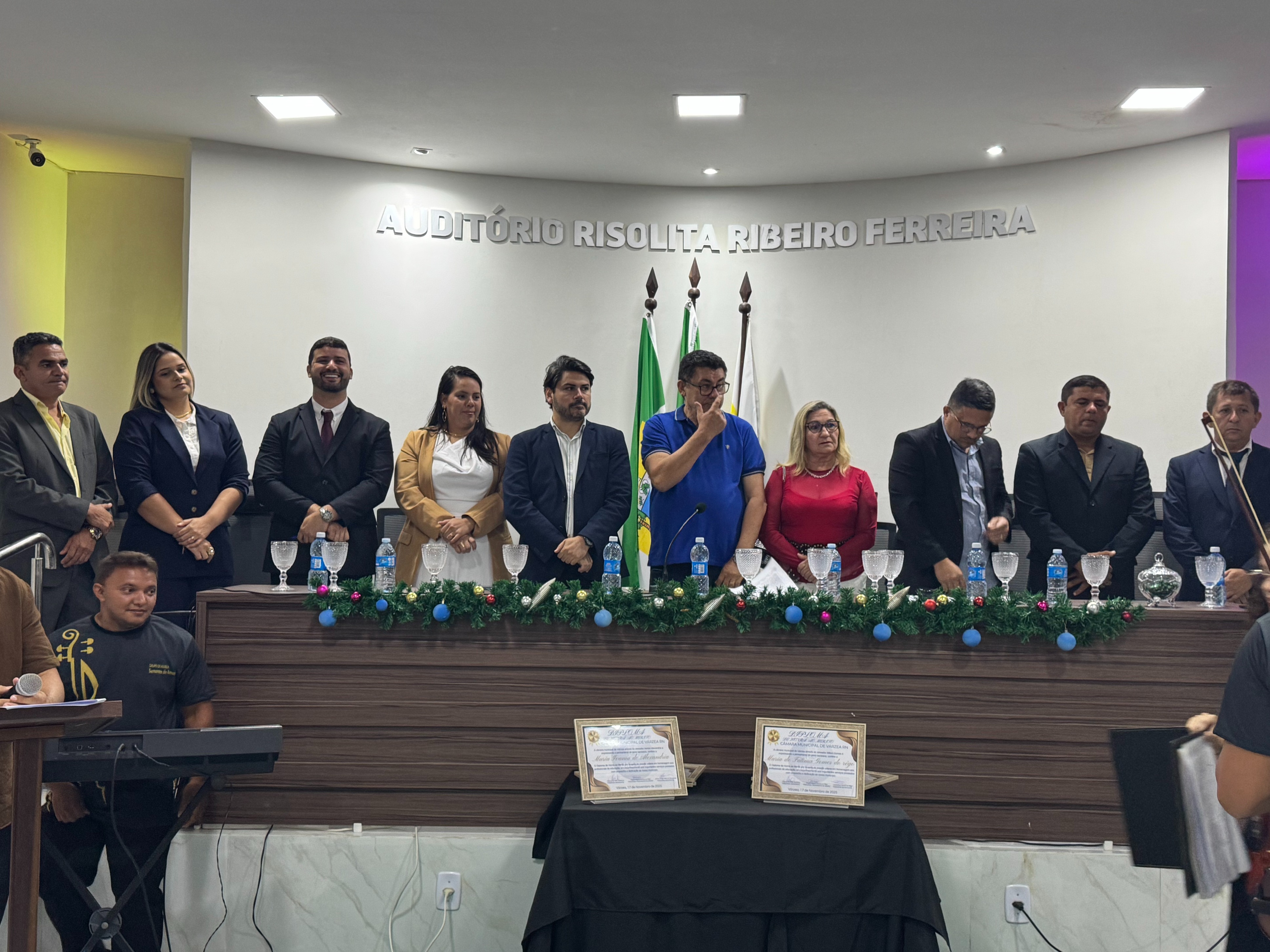 Foto 02 - Sessão Solene 2025.jpg